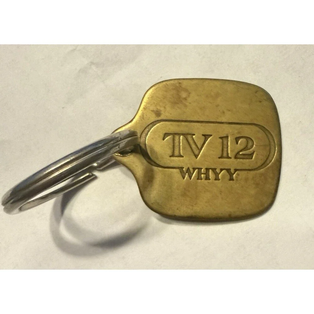 Vintage Top Brass TV12 WHYY PHILADELPHIA Station Key Fob Ring SecurAKey